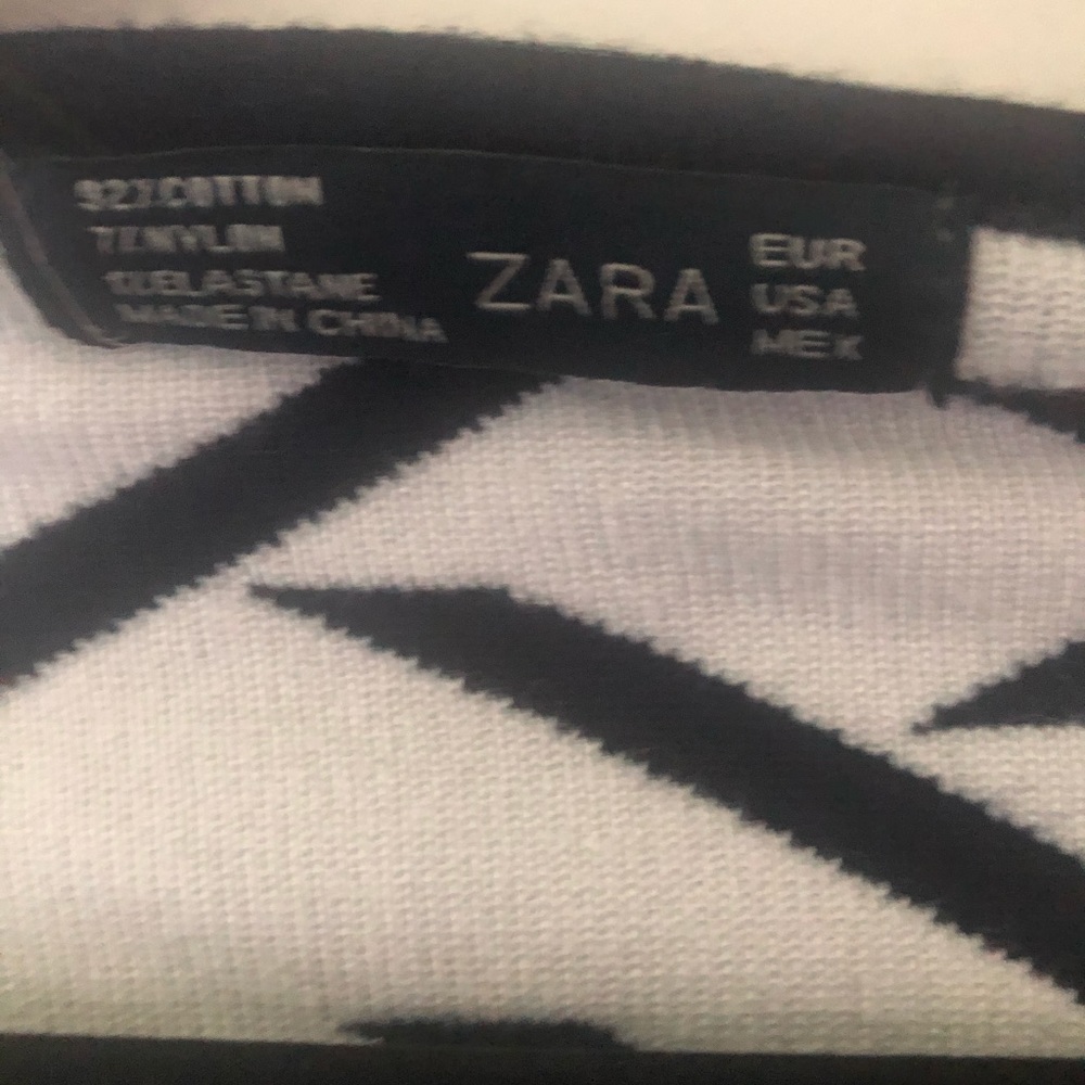 Zara Sweater - Picture 2 of 3